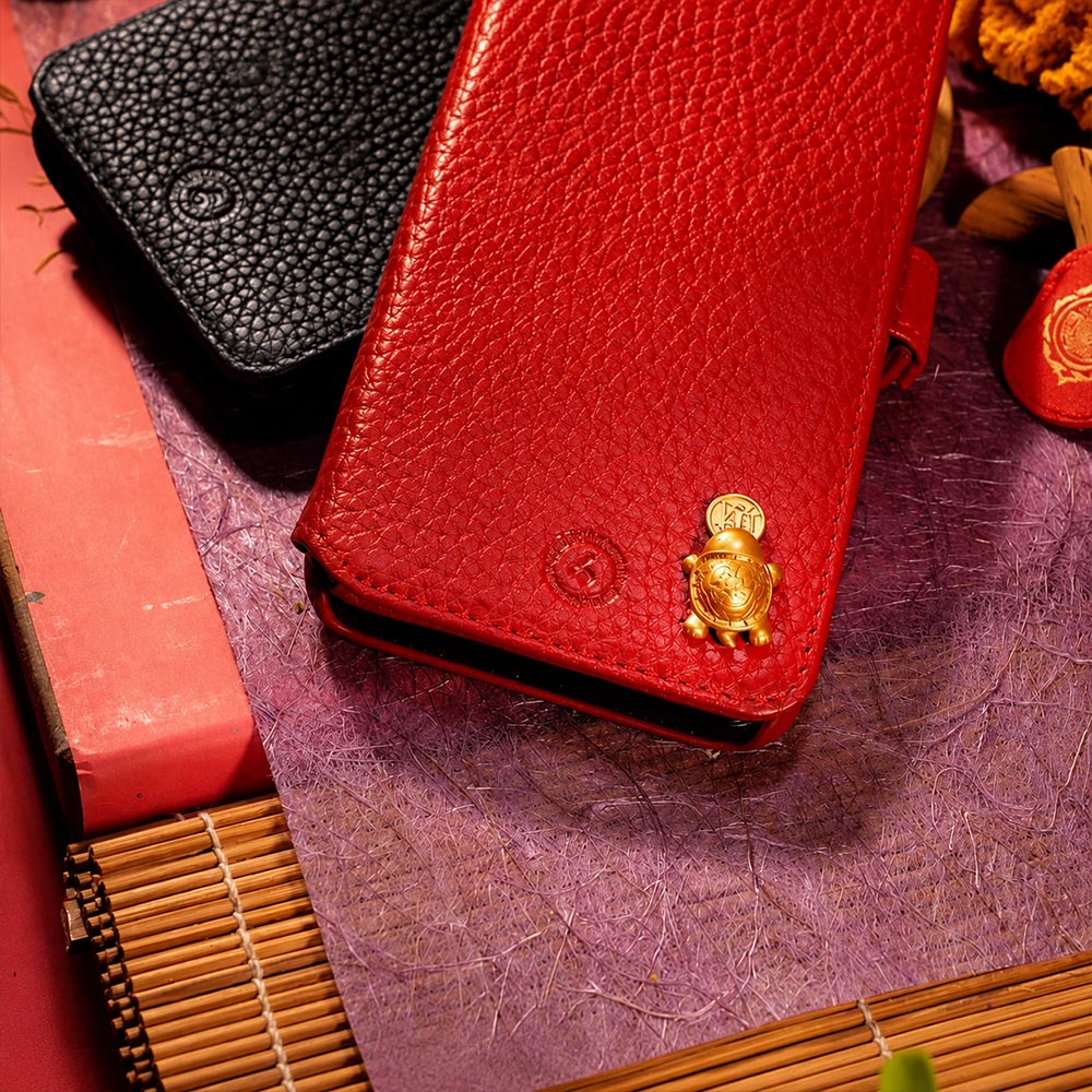2026 Golden Turtle Charm – Bites onto Luck, Never Lets Go